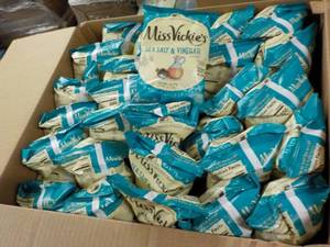 lot 211 image: Case of 64 - .375 oz Bags Miss Vick...