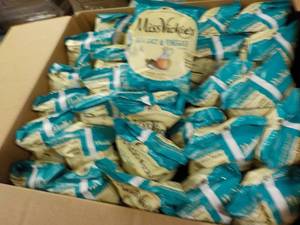 lot 212 image: Case of 64 - .375 oz Bags Miss Vick...