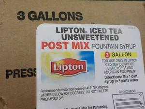 lot 253 image: 3 Gallon Lipton Iced Tea Unsweetene...