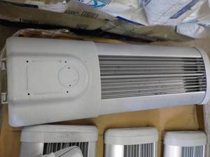 lot 325 image: LED Light Fixture...