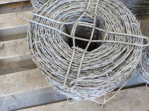 lot 329 image: Roll of Barbed Wire- premium 2 poin...