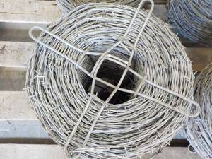 lot 330 image: Roll of Barbed Wire- premium 2 poin...