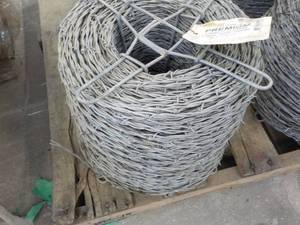 lot 333 image: Roll of Barbed Wire- premium 2 poin...