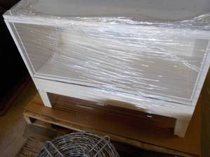 lot 338 image: Metal  Base Cabinet 33 x 14 x 24...