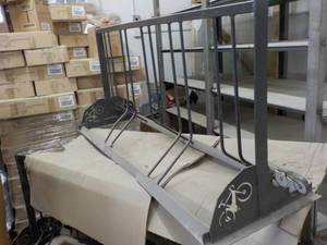 lot 349 image: Metal Bike Stand 5 ft long...