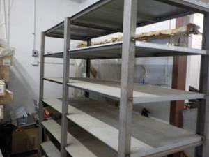 lot 352 image: Metal Shelving Unit 8 ft long, 3 ft...