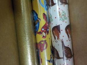 lot 400 image: Wrapping Paper...