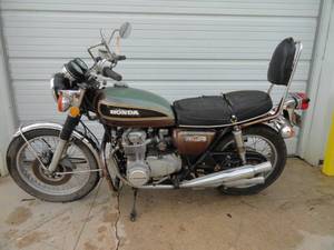 lot 3 image: Vintage 1976 Honda 550 Four