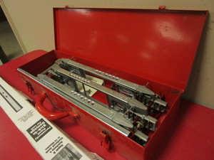 lot 425 image: MILWAUKEE DOOR & JAMB BUTT TEMPLATE KIT, FIX-A-JAMB II EXTERIOR DOOR REPAIR KIT