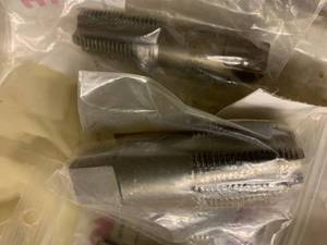 Assorted Tap Bits