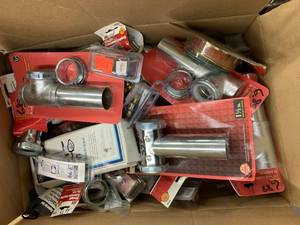 Assorted box of sink fittings