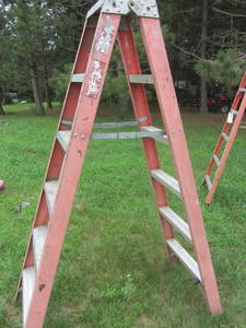 Fiberglass Step Ladder