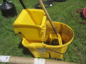 Rubbermaid Mop Bucket