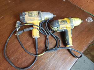 lot 3 image: 2 Dewalt 12 Electric Impacts
