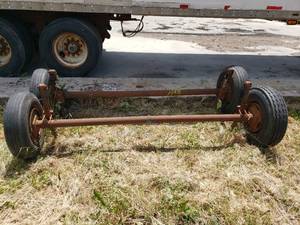 lot 17 image: Pair of Axles