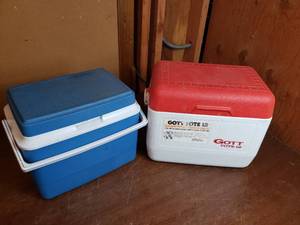 lot 27 image: Igloo and Gott Coolers