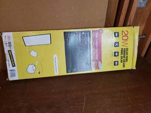 lot 33 image: Competition Solar 20W Solar Panel Kit