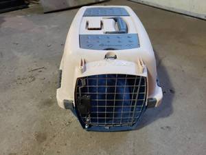 lot 43 image: Pet Taxi