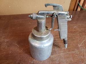 lot 56 image: Speedy Paint Sprayer