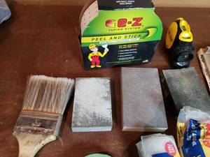 lot 55 image: Miscellaneous Painting and Tile Items