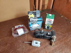 lot 64 image: Trailer Hitch & Headlight Restorer