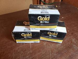lot 70 image: 3 NAPA 3371 Filters