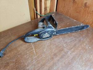lot 80 image: McCulloch 14 Electric Chainsaw