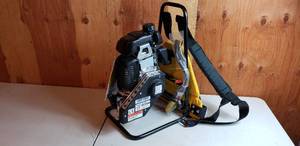 lot 1 image: Oztek BP-50a Gas Backpack Concrete Vibrator New & Unused