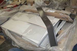 lot 26 image: Lot of (5) Boxes of Tile Flooring, Johnsonite Wall Peppercorn CB TB1 4x4-18 Toe