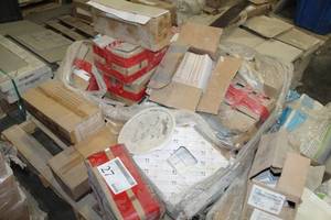 lot 27 image: Lot of (21) Boxes of Tile Flooring