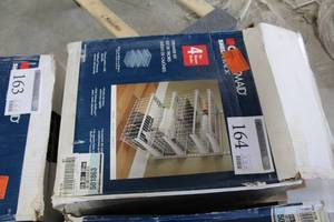 lot 164 image: Closetmaid ShelfTrack 4-Tier Drawer Kit White