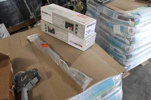 lot 249 image: Lot of (3) Closetmaid Corner Hang Rod