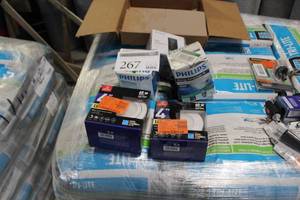 lot 267 image: Globe Recessed Lighting Kit 4in. 60W, LED Integrated Light Fixture Kit 3in. 50W, Philips Energy Advantage IR Halogen Flood Light Bulbs 100W