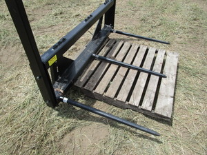 (New) Quick Tach Large Square Bale Spear