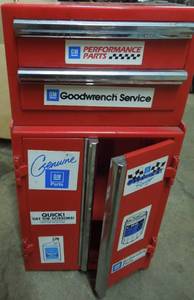 lot 90 image: Collectible Toy Toolbox