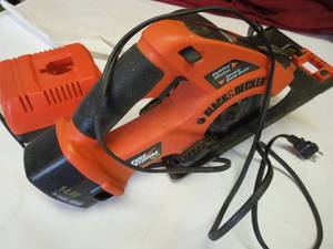lot 22 image: Black & Decker Hand Saw, Battery, Charger