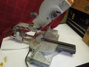lot 31 image: 10 Chicago Electric Compound Sliding Miter Saw