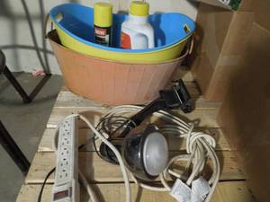 lot 54 image: Electrical & Buckets Lot