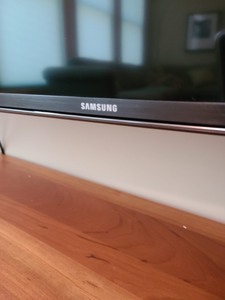 lot 23 image: Samsung 50 Flat Screen TV
