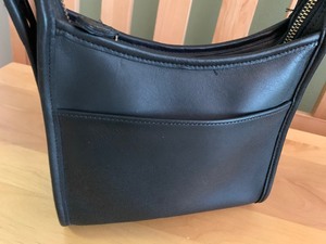 lot 170 image: Black Leather Coach Handbag