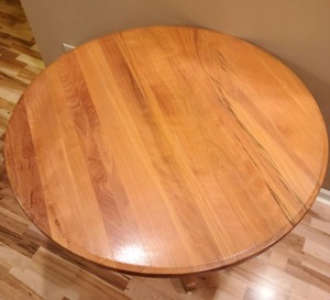lot 50 image: Round Wooden Table