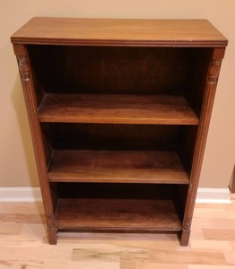 lot 58 image: Small Wood Bookshelf
