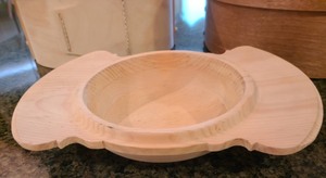 lot 129 image: Unpainted Wood Decor