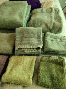 lot 138 image: Large Lot Of Towels