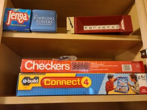 lot 184 image: Large Lot of Games