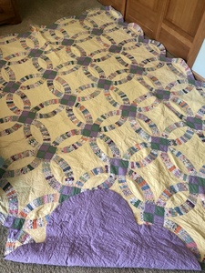 lot 203 image: Yellow And Purple Quilt