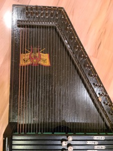 lot 226 image: Vintage AutoHarp