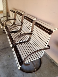 lot 227 image: Lot of 4 Reclining Patio Chairs