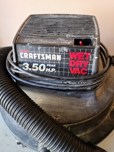 lot 245 image: Craftsman 3.50 HP WetDry Vacuum