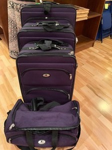 lot 306 image: Set of Luggage